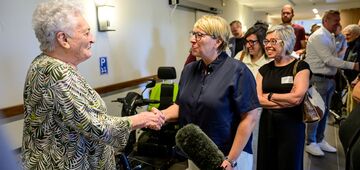 Minister van Welzijn Gennez op bezoek in Bosbbeekhof